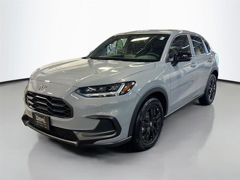 New 2026 Honda HR-V Sport image 3