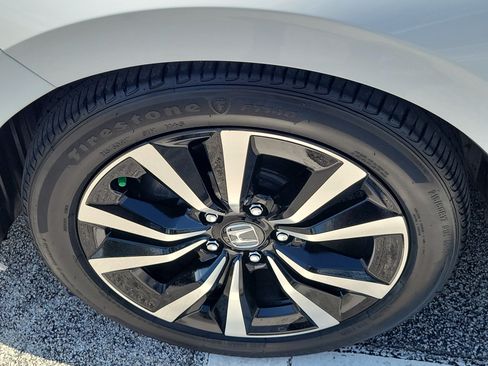 Used 2024 Honda Civic Sport Touring image 7