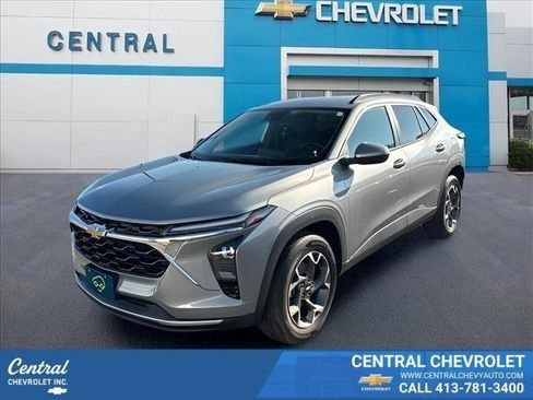 Certified 2024 Chevrolet Trax LT w/ Driver Confidence Package FWD image 1