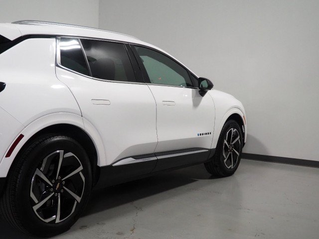 Used 2024 Chevrolet Equinox EV FWD LT w/ 2LT w/ LPO, Blackout Package image 54