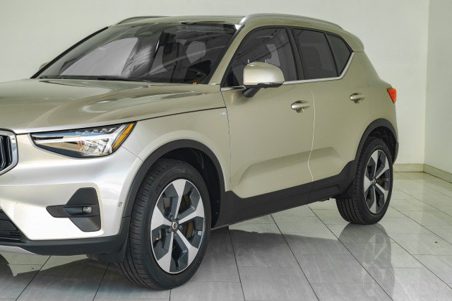 Used 2023 Volvo XC40 B5 Ultimate w/ Protection Package Premier AWD/4WD image 74