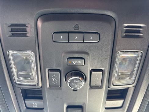 Used 2021 Chevrolet Suburban High Country w/ Premium Package image 59