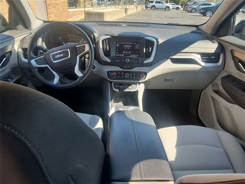 Certified 2023 GMC Terrain SLE w/ Driver Convenience Package image 10