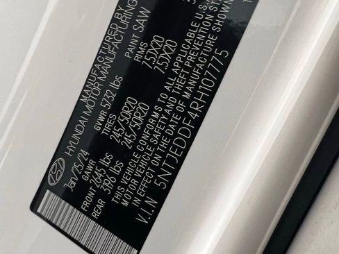 Used 2024 Hyundai Santa Cruz Limited image 35