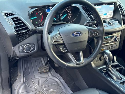 Used 2019 Ford Escape Titanium AWD/4WD image 4