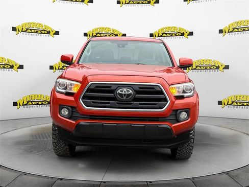 Used 2018 Toyota Tacoma TRD Off-Road image 7