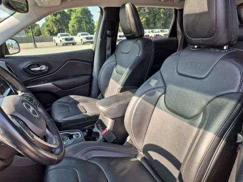 Used 2021 Jeep Cherokee Limited w/ Elite Package FWD image 20
