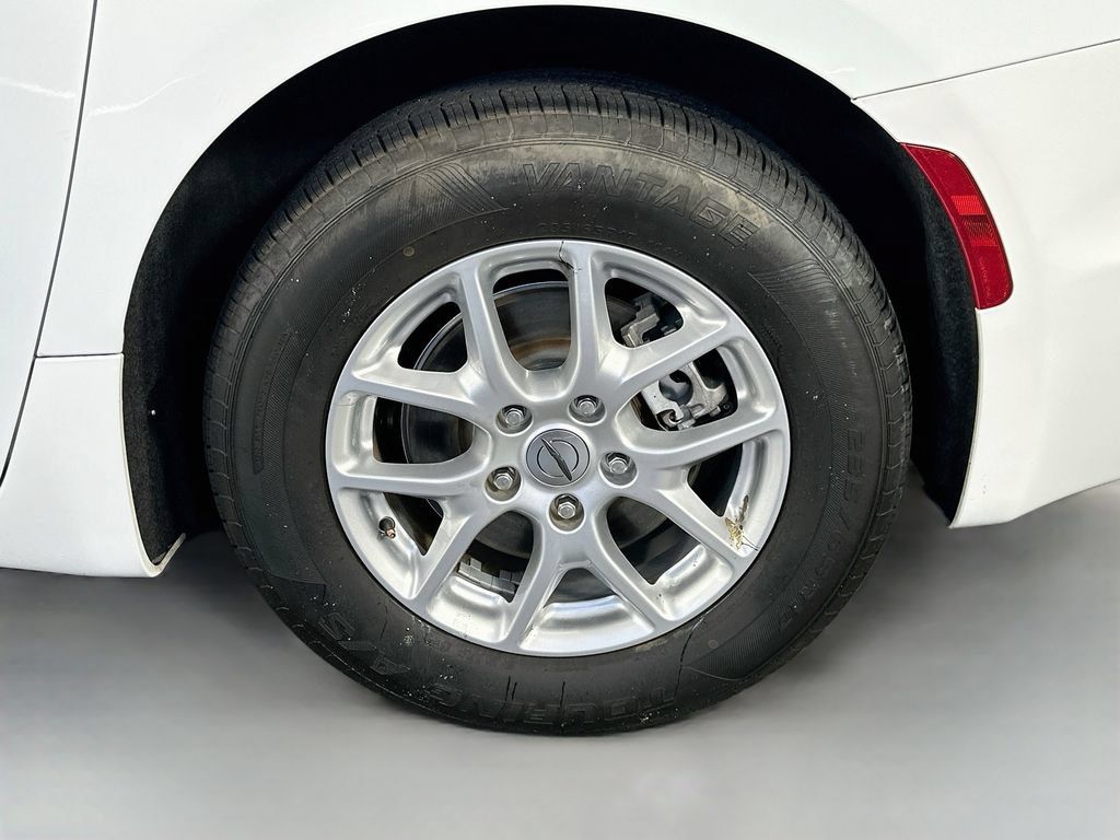 Used 2023 Chrysler Pacifica Touring-L FWD image 33