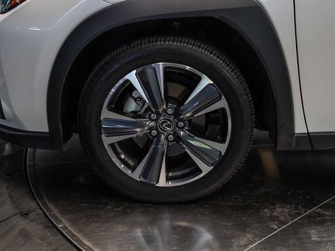 Used 2024 Lexus UX 250h FWD image 9