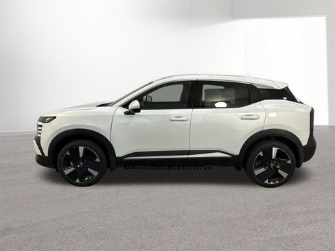 New 2025 Nissan Kicks SR image 28