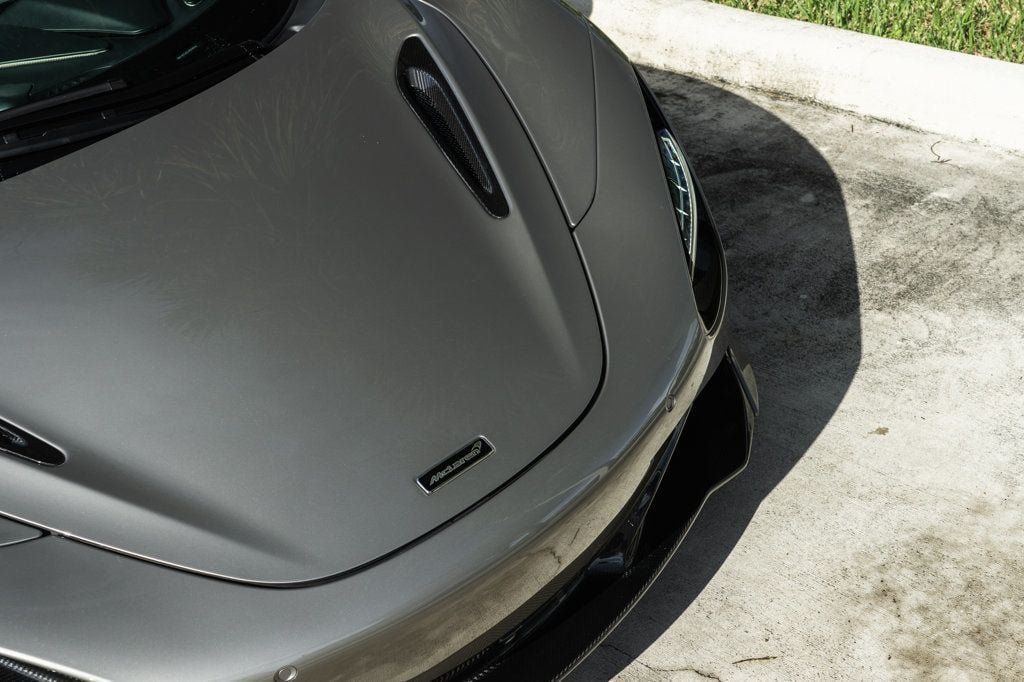 Used 2020 McLaren 720S Spider RWD image 14