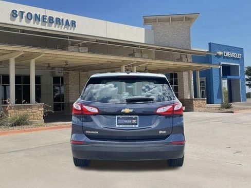 Used 2019 Chevrolet Equinox LS FWD image 6