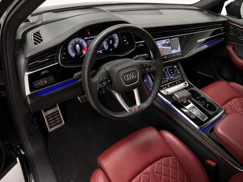 Used 2023 Audi SQ8 Prestige AWD/4WD image 9