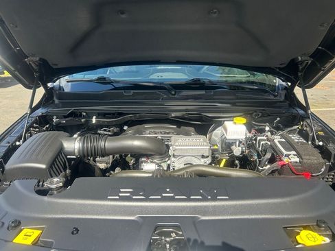 Used 2024 RAM 1500 Limited AWD/4WD image 29