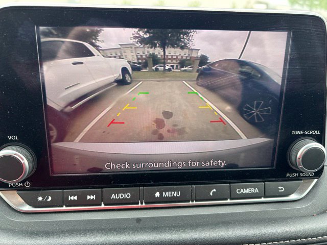 Used 2024 Nissan Rogue SV FWD image 15