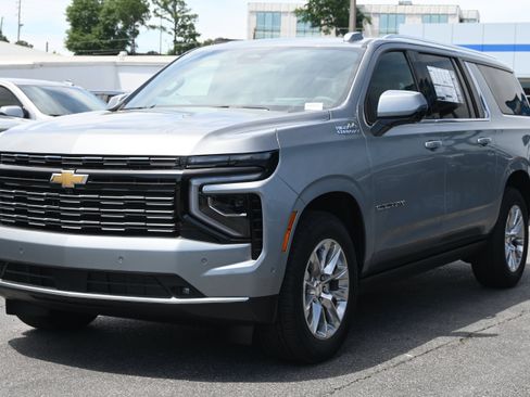 New 2026 Chevrolet Suburban High Country AWD/4WD image 5