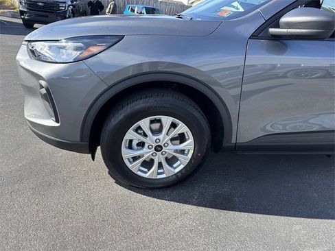 New 2026 Ford Escape Active image 9