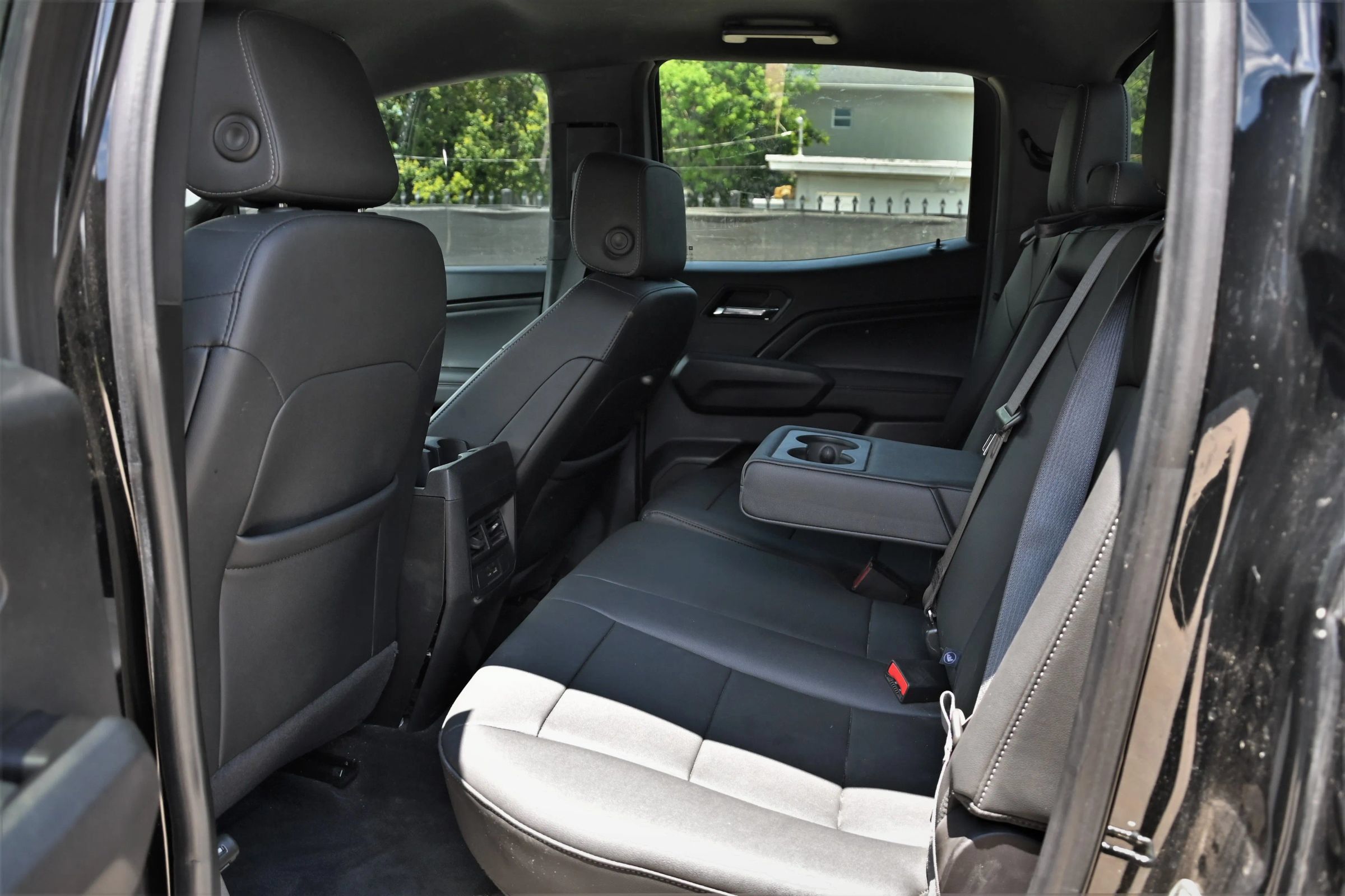Used 2024 GMC Canyon Elevation w/ Elevation Premium Package RWD image 16