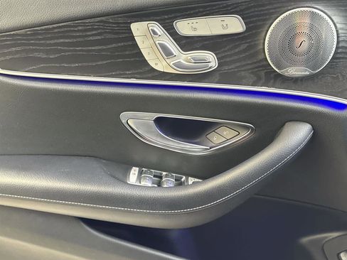 Used 2017 Mercedes-Benz E 300 image 22