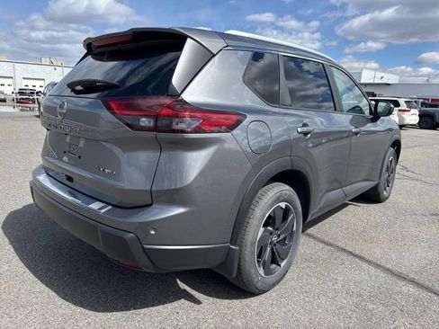 Certified 2024 Nissan Rogue SV w/ SV Premium Package image 5
