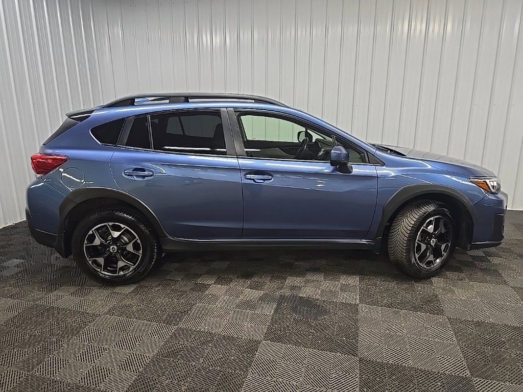 Used 2018 Subaru Crosstrek 2.0i Premium AWD/4WD image 2