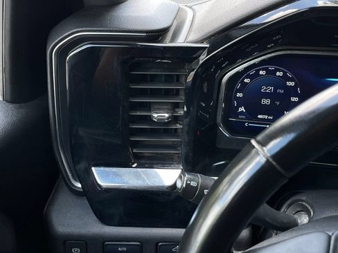 Used 2024 Chevrolet Silverado 1500 LT AWD/4WD image 14