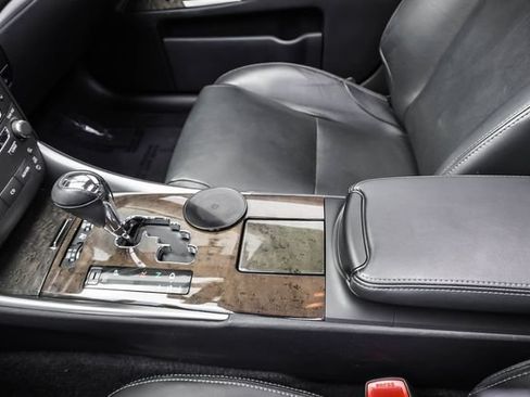 Used 2011 Lexus IS 250 w/ Premium Pkg Value Edition RWD image 17