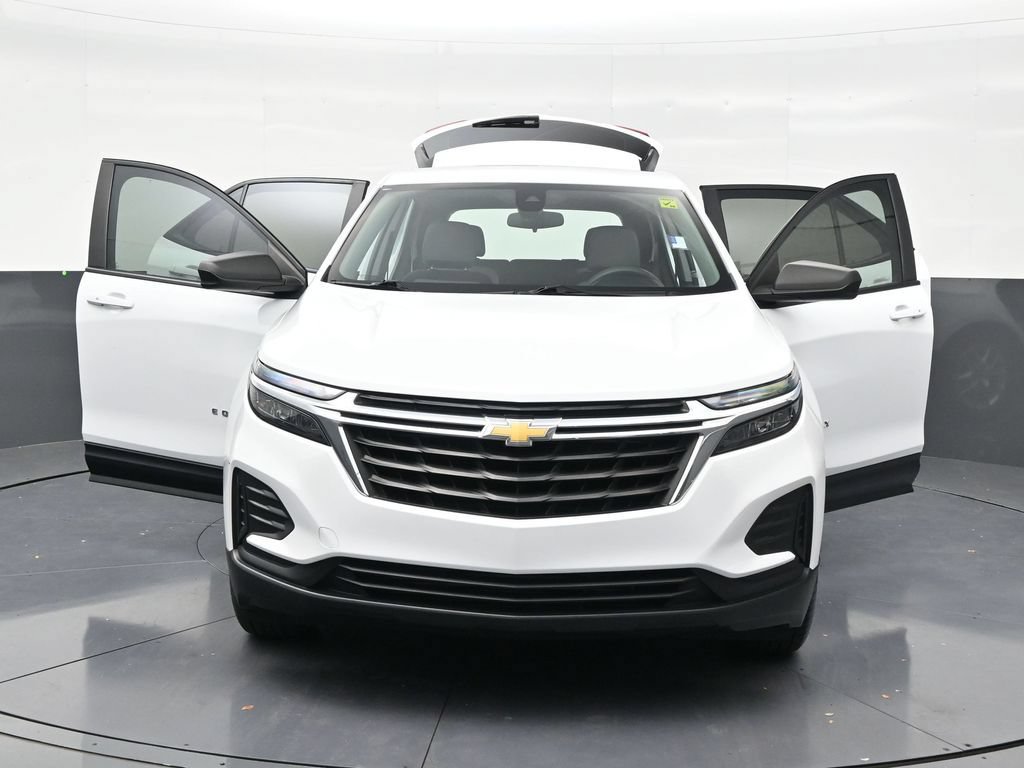 Used 2022 Chevrolet Equinox LS FWD image 30