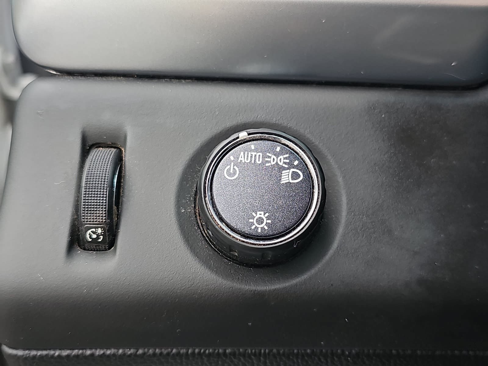 Used 2019 Chevrolet Tahoe LT RWD image 23