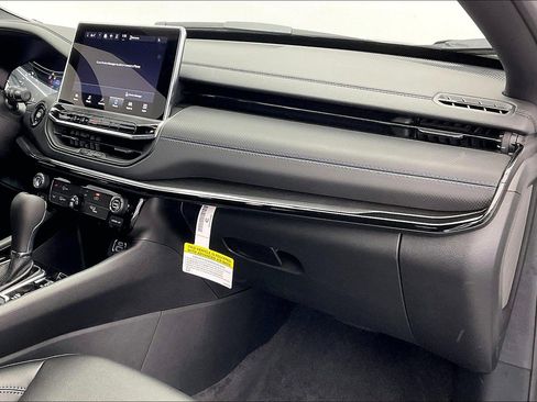 New 2026 Jeep Compass Latitude image 6