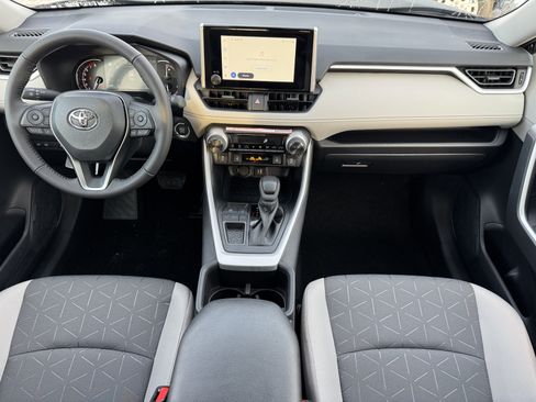 New 2025 Toyota RAV4 XLE image 4