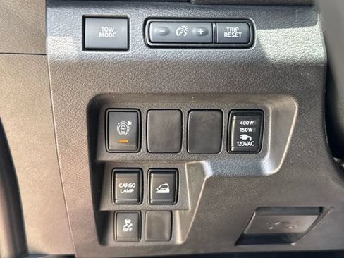 Used 2023 Nissan Frontier SV w/ SV Convenience Package AWD/4WD image 20