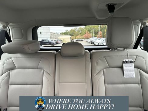 New 2025 Lincoln Navigator L Reserve image 26