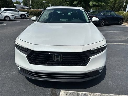 Certified 2023 Honda Accord EX image 8