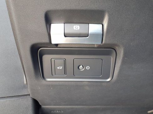 Used 2023 Land Rover Range Rover Evoque R-Dynamic S image 16