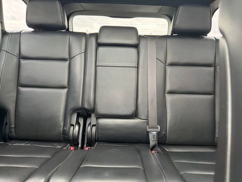 Used 2017 Jeep Grand Cherokee Overland w/ Jeep Active Safety Group AWD/4WD image 19