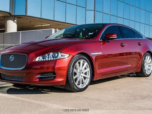 Used 2012 Jaguar XJ RWD image 14