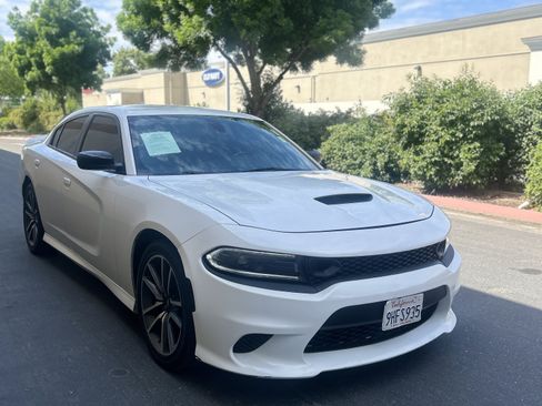 Used 2023 Dodge Charger R/T w/ Navigation & Travel Group RWD image 4