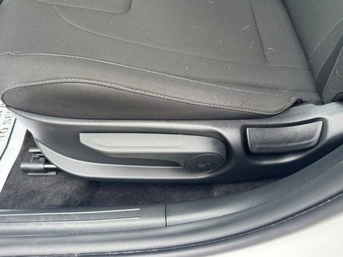 Used 2026 Hyundai Elantra Sport FWD image 9