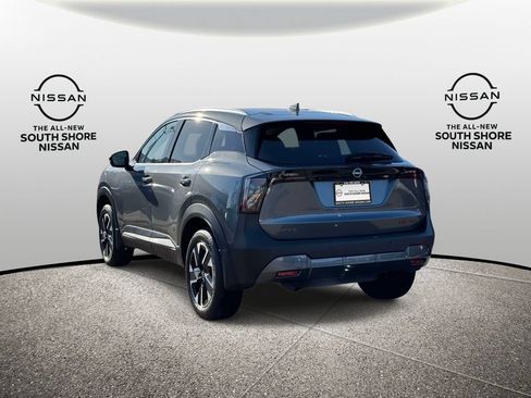 Used 2025 Nissan Kicks SR AWD/4WD image 8