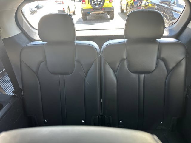 Used 2024 Kia Sorento S AWD/4WD image 31