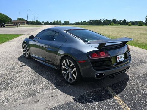 Used 2011 Audi R8 V10 AWD/4WD image 9