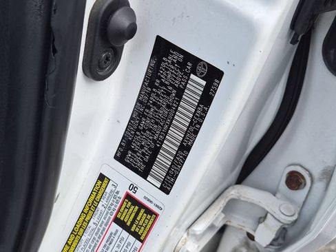 Used 2019 Toyota Camry LE FWD image 33