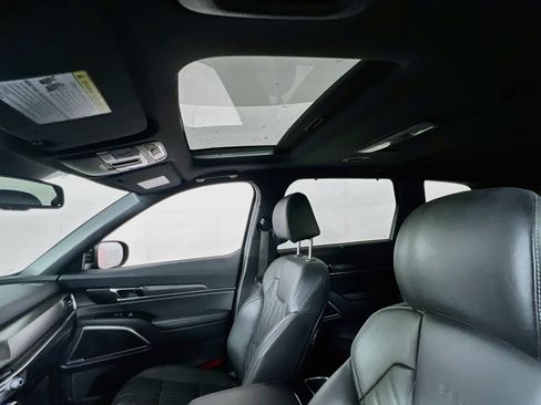 Used 2025 Kia Telluride EX X-Line AWD/4WD image 23