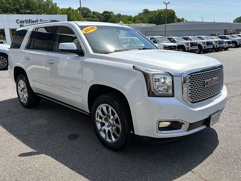 Used 2016 GMC Yukon Denali w/ Open Road Package AWD/4WD image 4