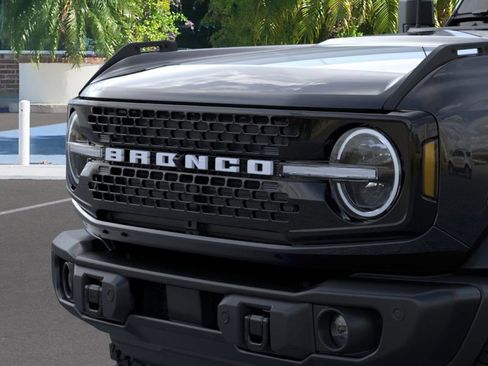 New 2025 Ford Bronco Badlands image 19