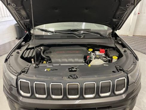 Used 2022 Jeep Compass Latitude AWD/4WD image 10