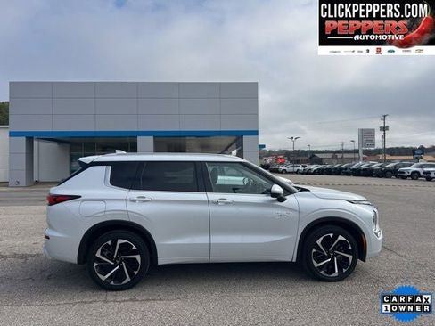 Used 2024 Mitsubishi Outlander SEL Black Edition image 7