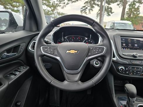Certified 2022 Chevrolet Equinox LT image 13