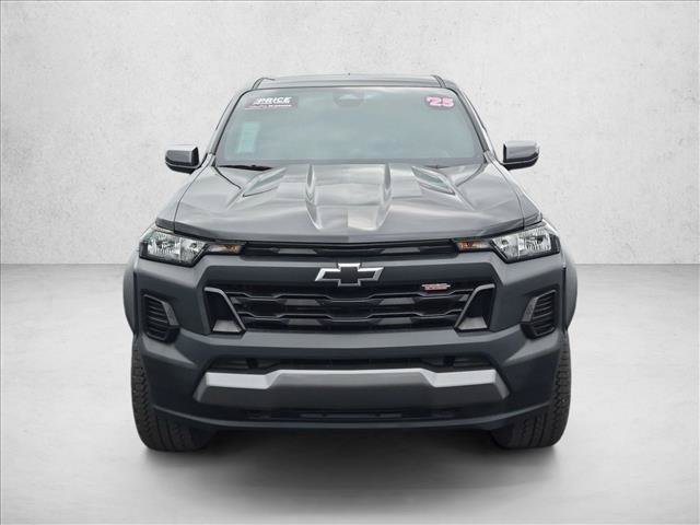 Used 2025 Chevrolet Colorado Trail Boss AWD/4WD image 2